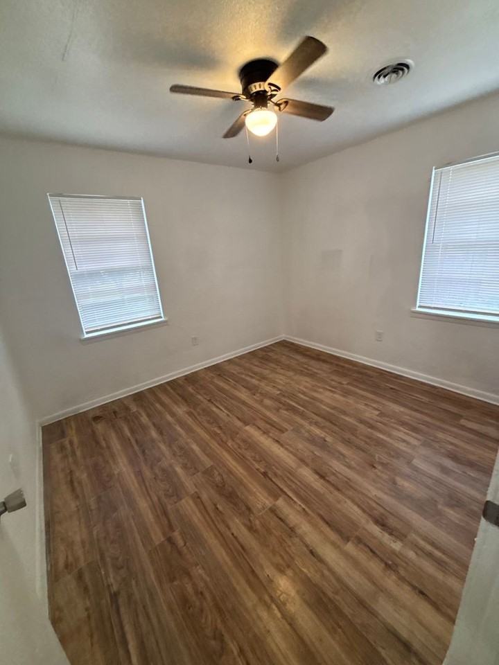 2117 Circle Dr - Photo 7 of 11