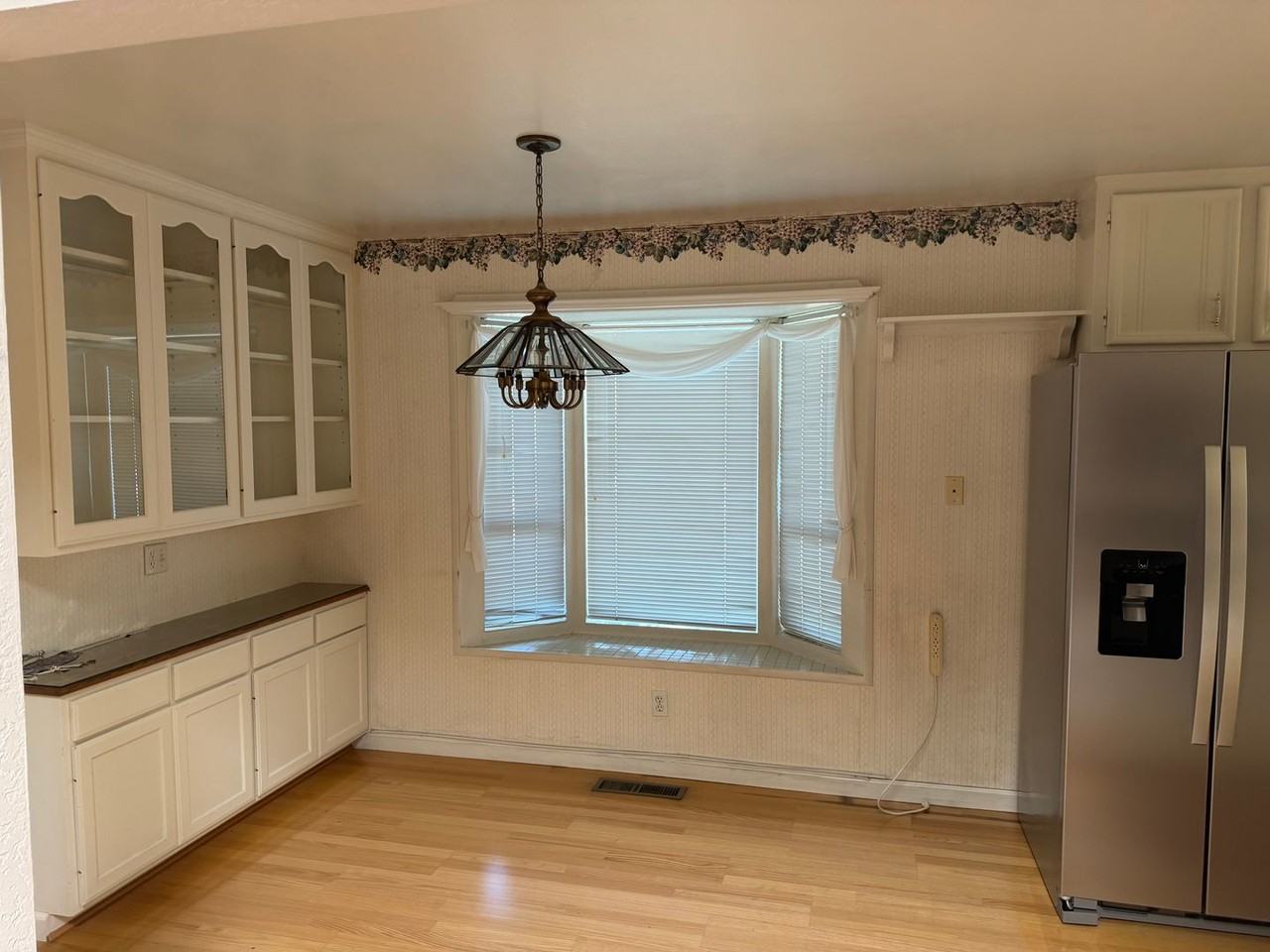 425 Corello St - Photo 6 of 27