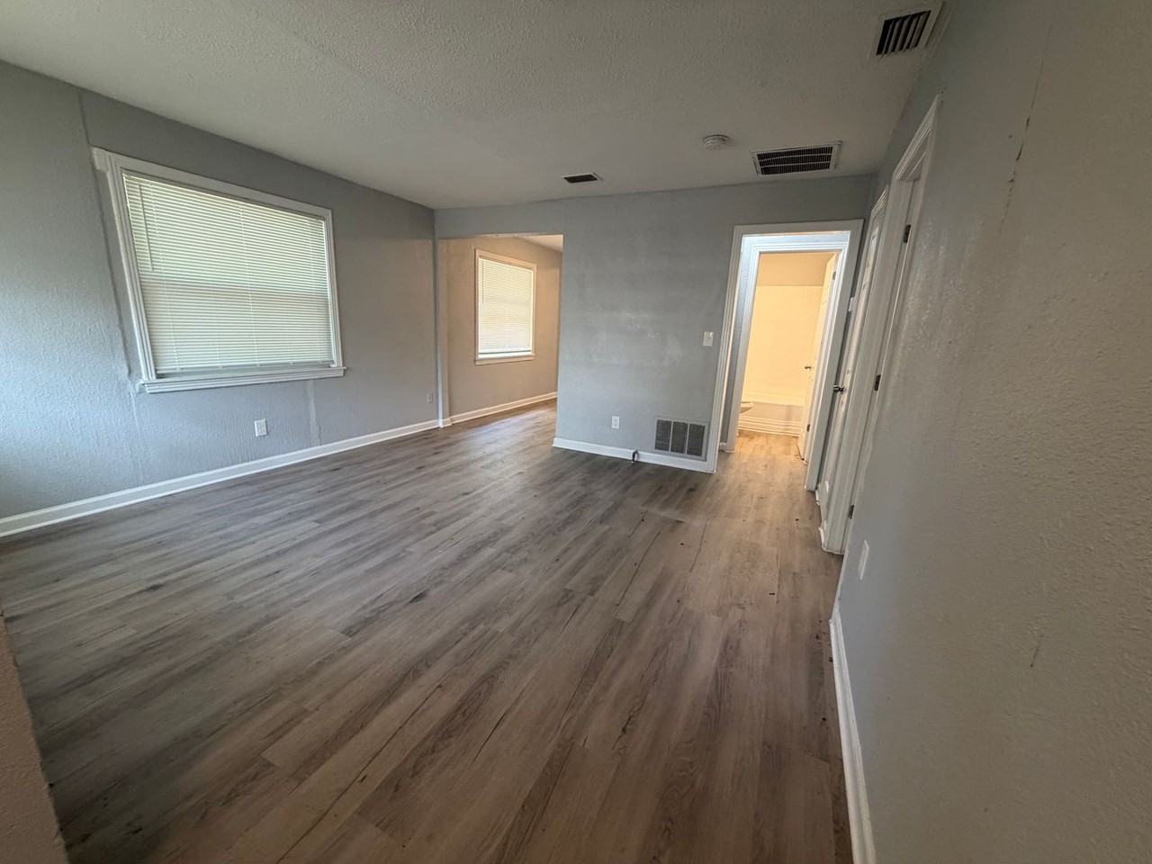 2410 18th Ave S - Photo 2 of 17