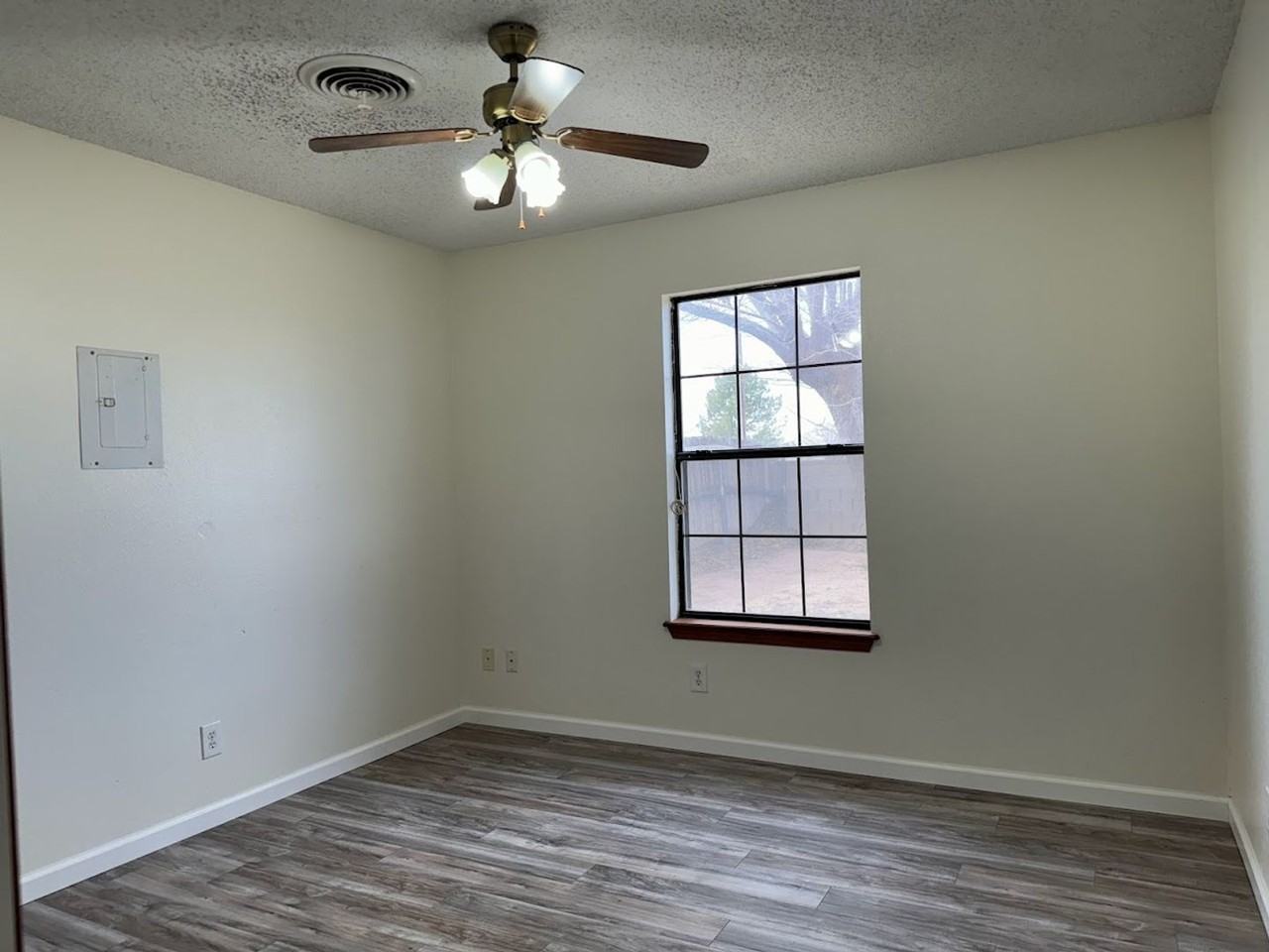 2614 Palomar Pl - Photo 6 of 15