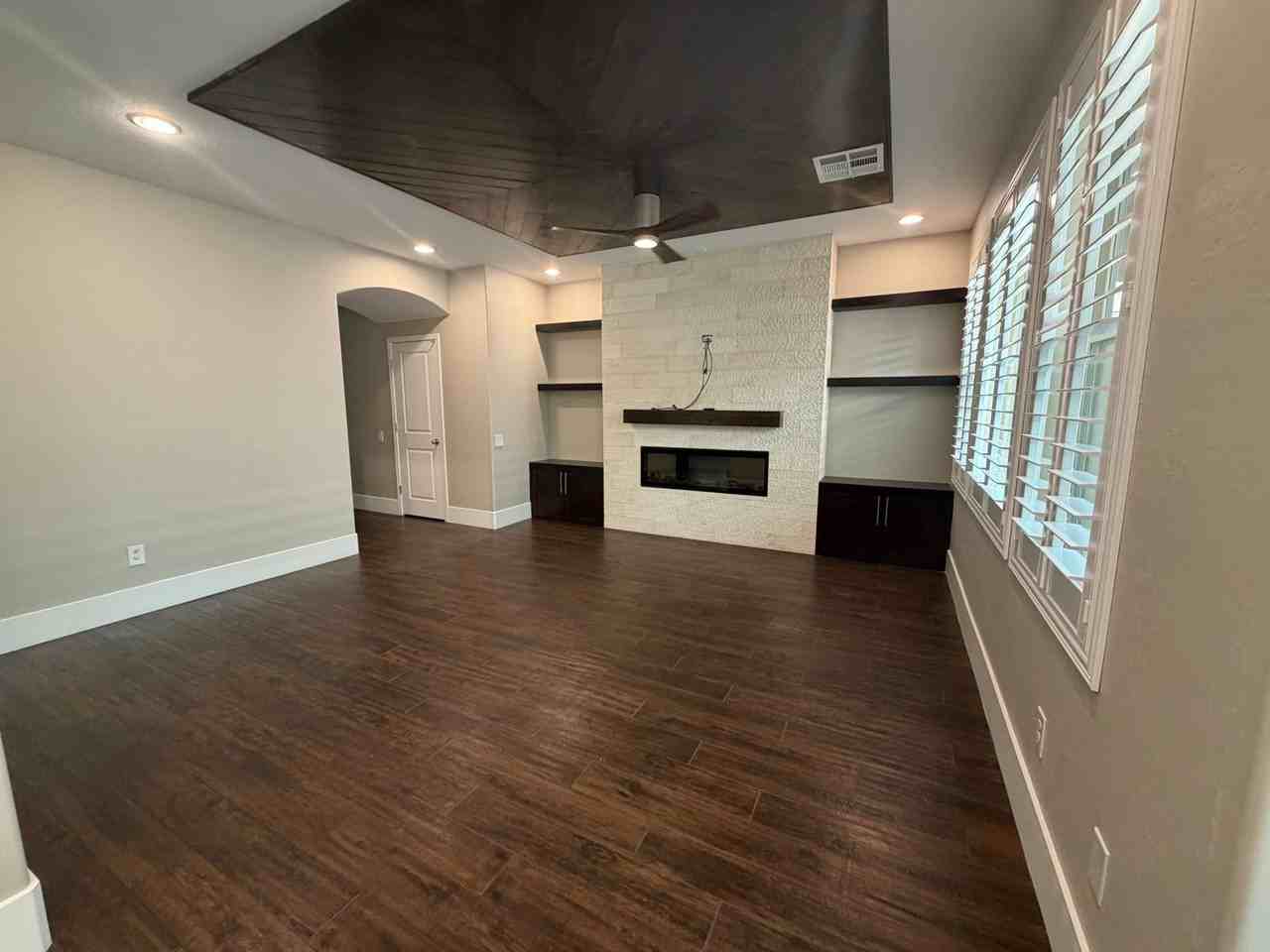 11244 Lompoc Ct - Photo 5 of 30