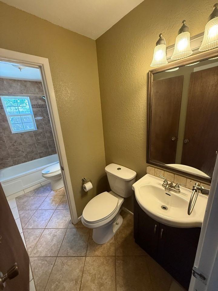 3402 Justice Ave - Photo 4 of 7