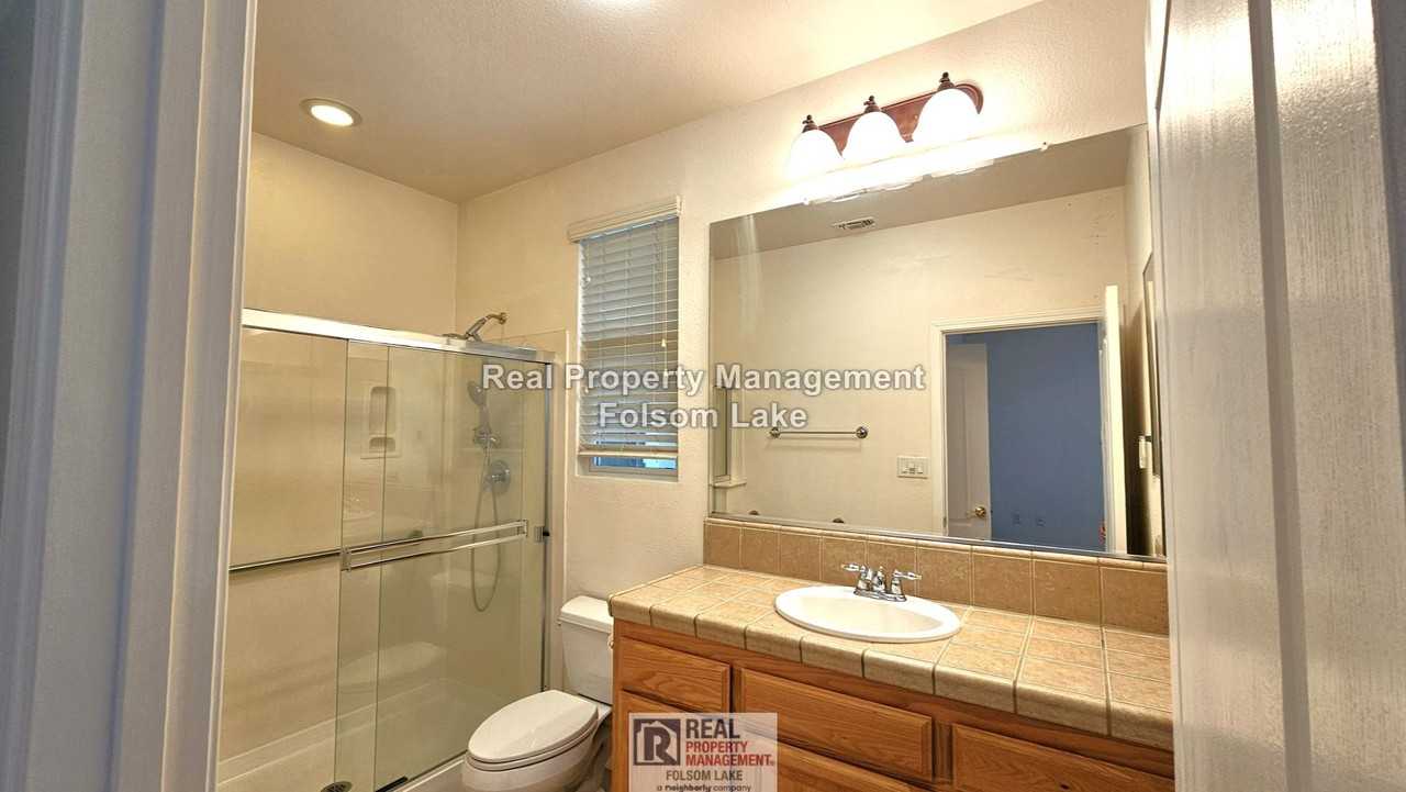 7350 Grassy Creek Way - Photo 5 of 9