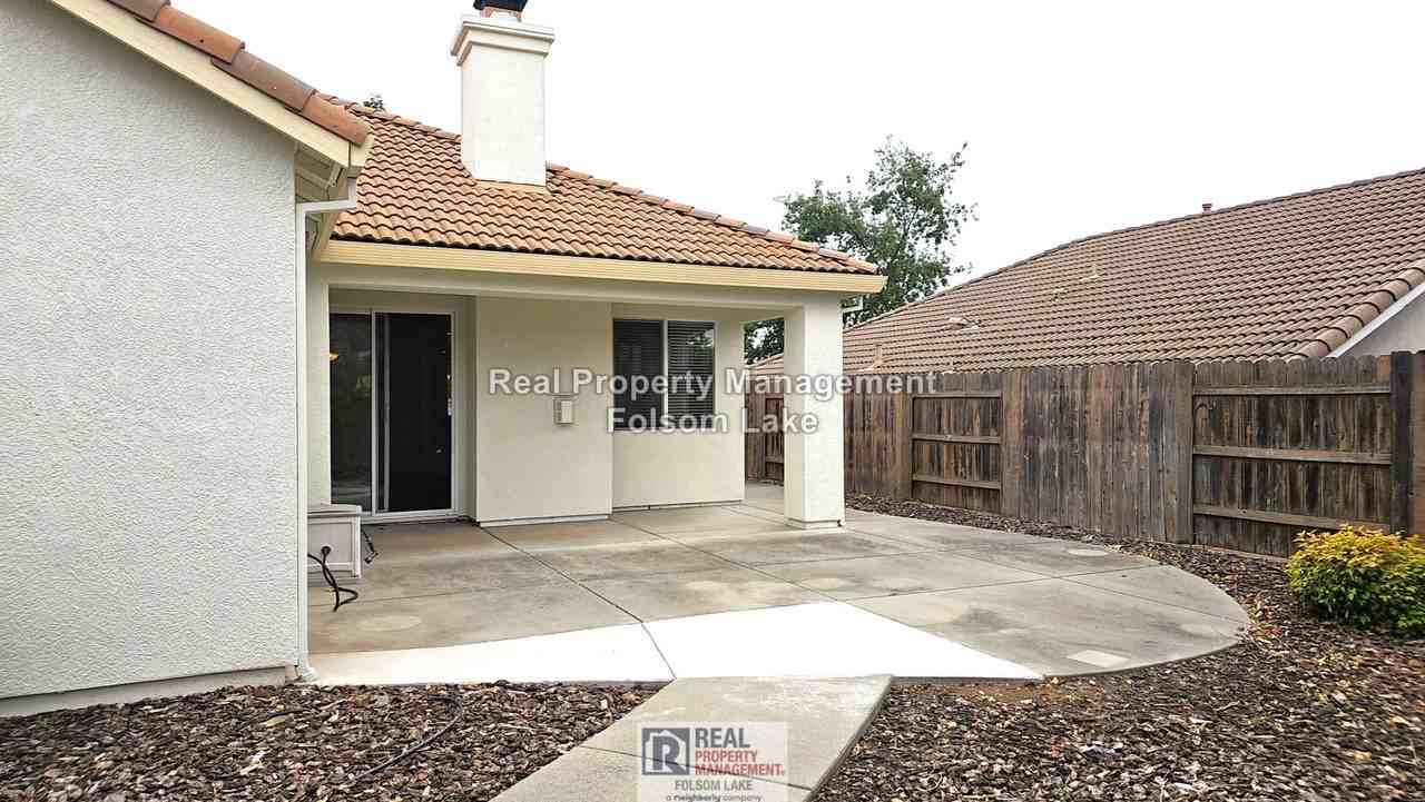 7350 Grassy Creek Way - Photo 7 of 9