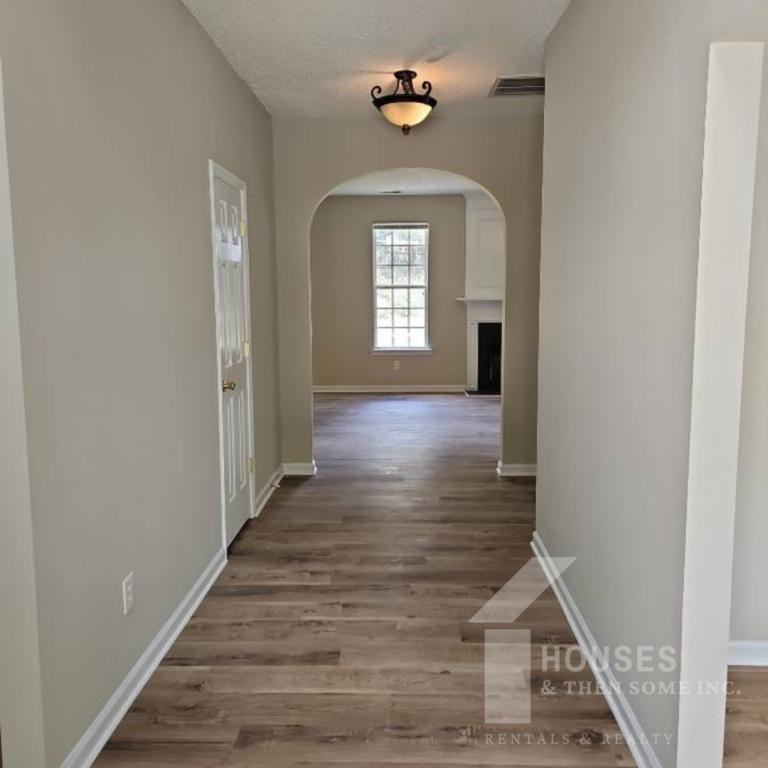 210 Stapleford Park Dr - Photo 3 of 24