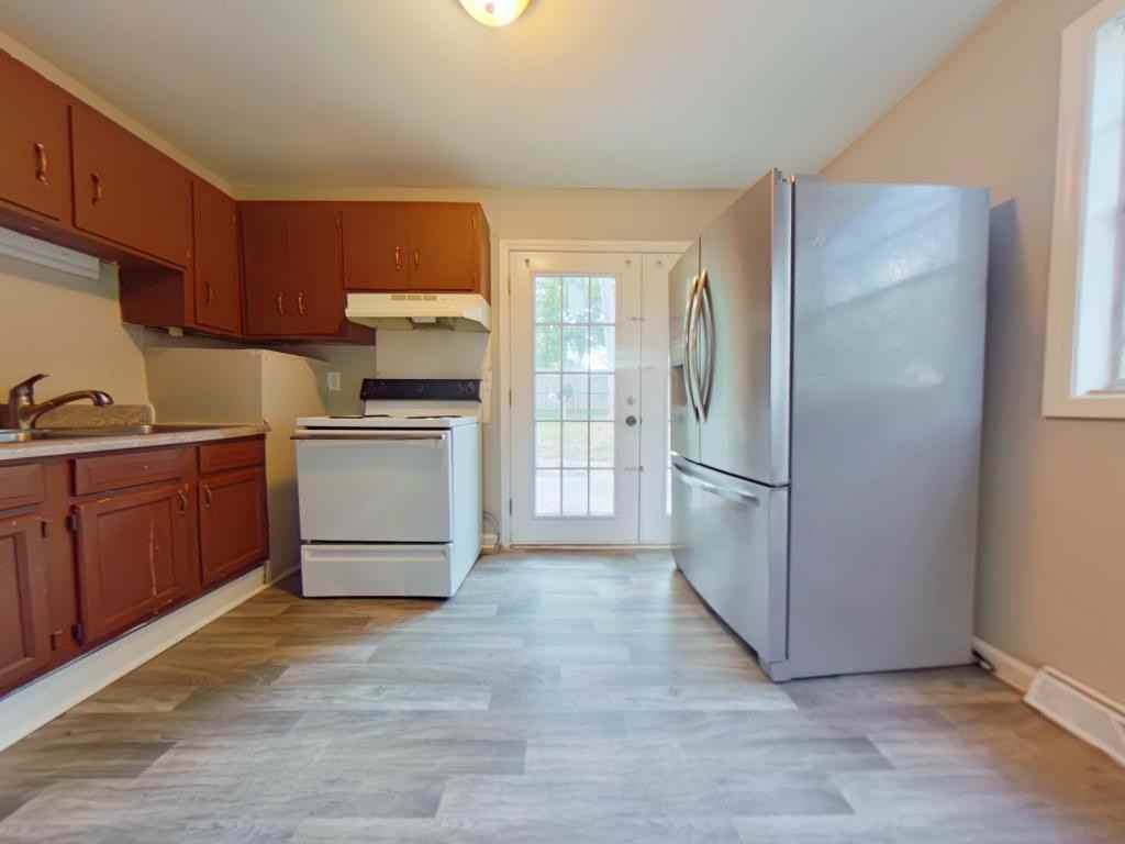 2021 Maywood St Apt A - Photo 2 of 7