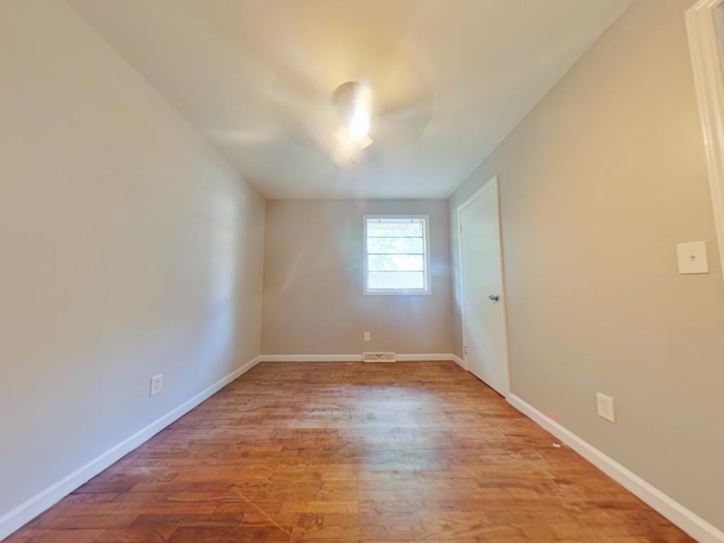 2021 Maywood St Apt A - Photo 4 of 7