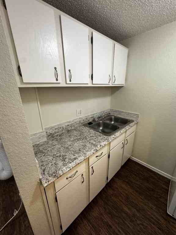 103 E Central Ave - Photo 2 of 14