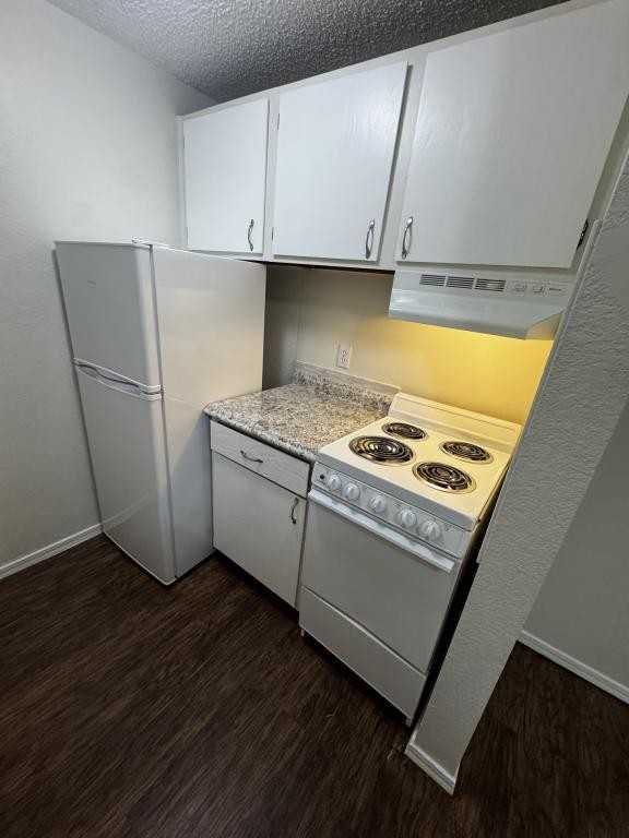 103 E Central Ave - Photo 3 of 14