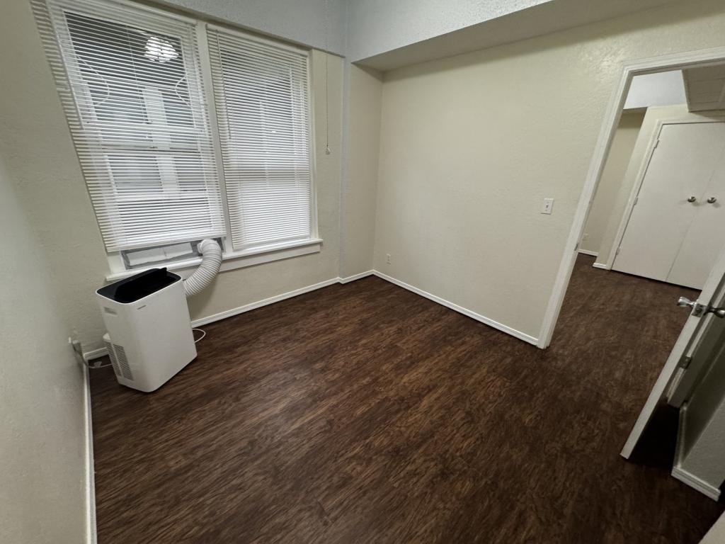 103 E Central Ave - Photo 7 of 14