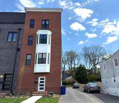 206 Broadway St - Photo 1 of 1