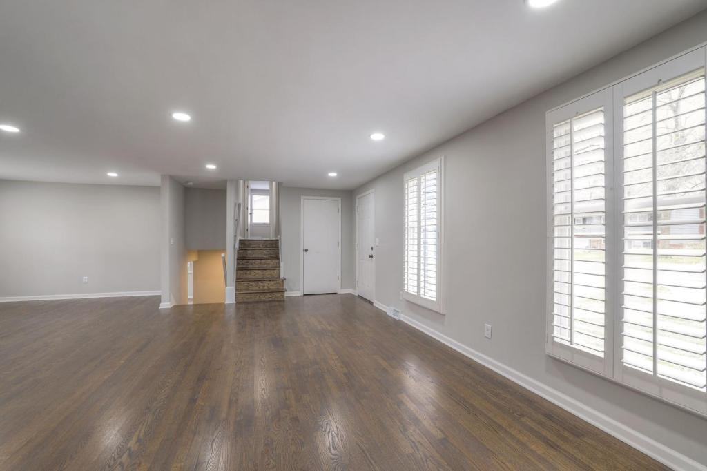 10530 W 92nd Pl - Photo 7 of 39