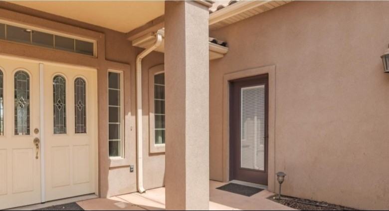 584 W Mariposa Dr #MAIN - Photo 3 of 50