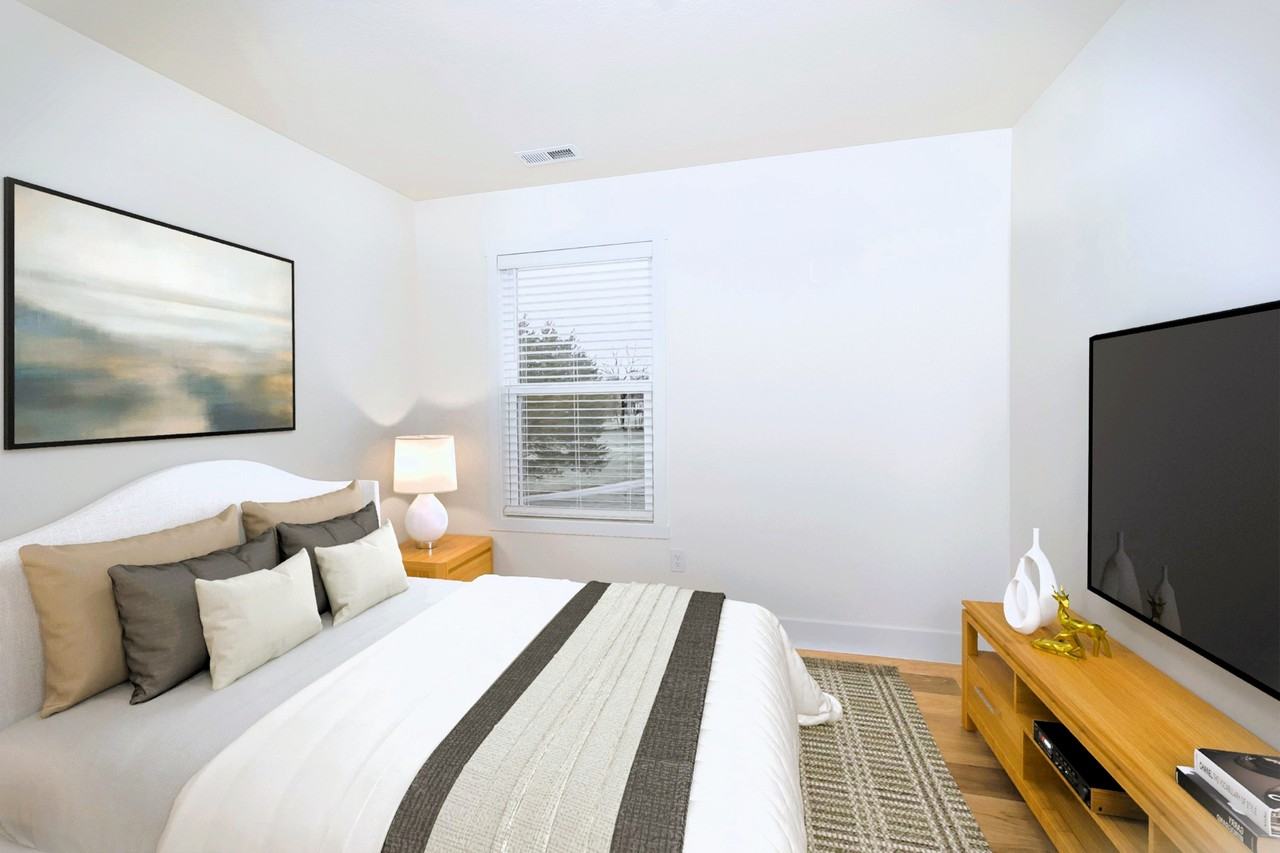 2422 Legg Crk Ln - Photo 5 of 18