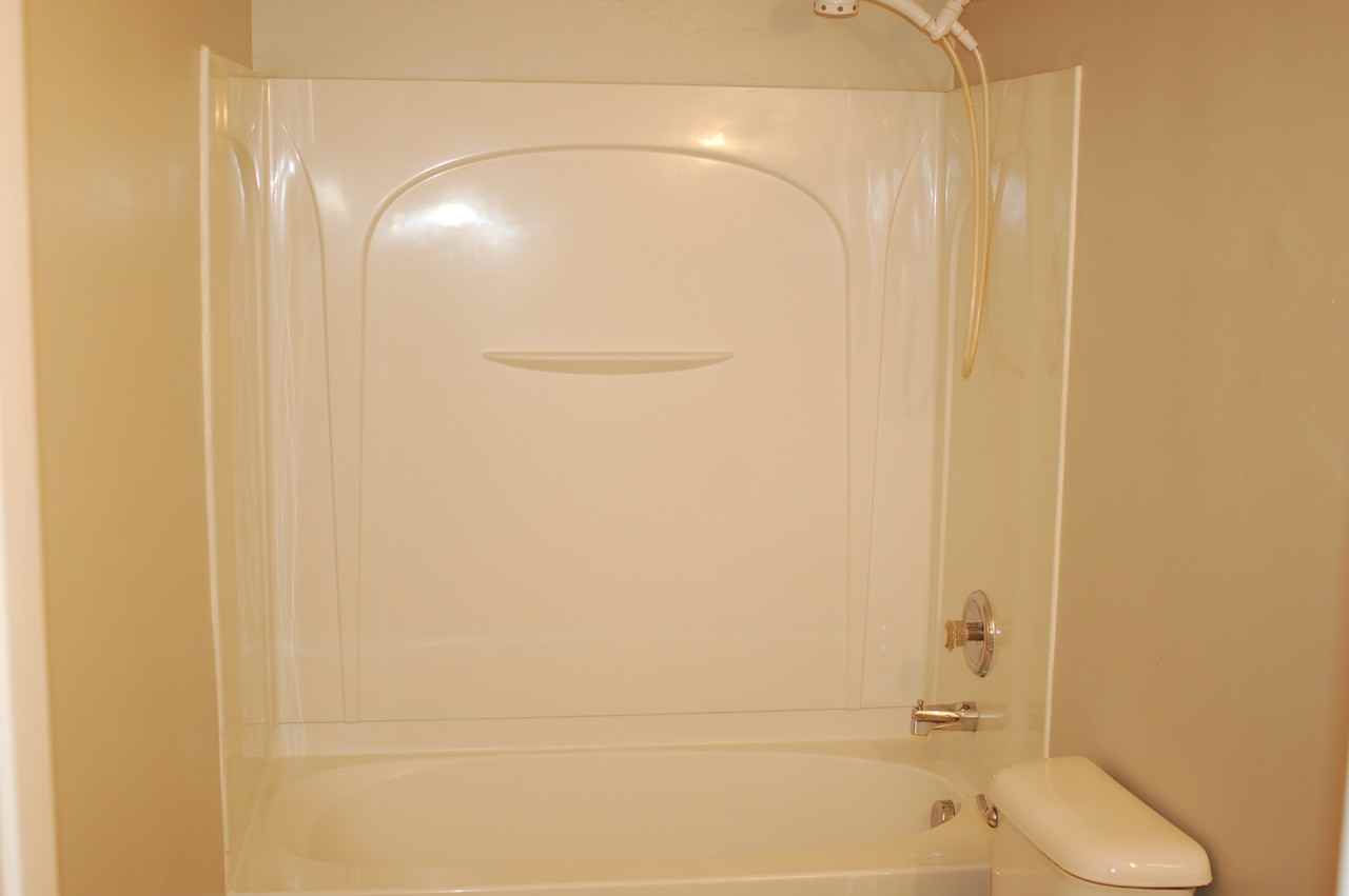 5 Bellmore Ct #5 - Photo 7 of 33