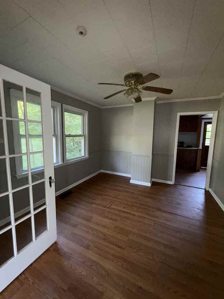 1409 W 5th Ave - Photo 3 of 10