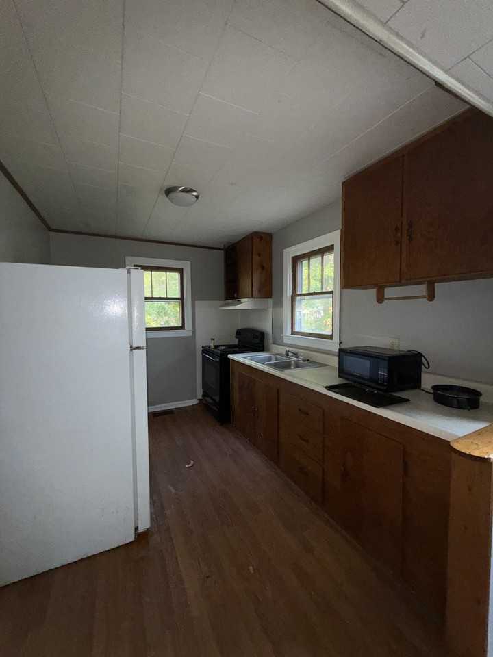 1409 W 5th Ave - Photo 4 of 10