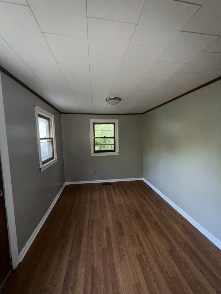 1409 W 5th Ave - Photo 5 of 10
