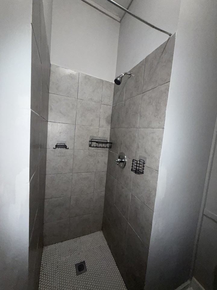 322 S Liberty St - Photo 6 of 10