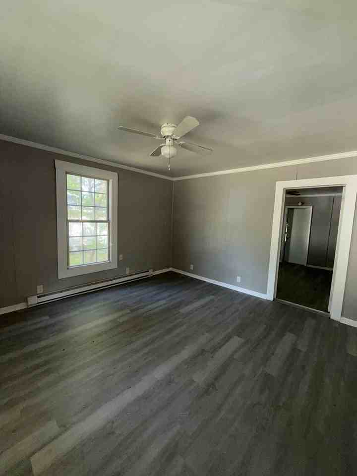 1413 Ware Ave - Photo 2 of 8