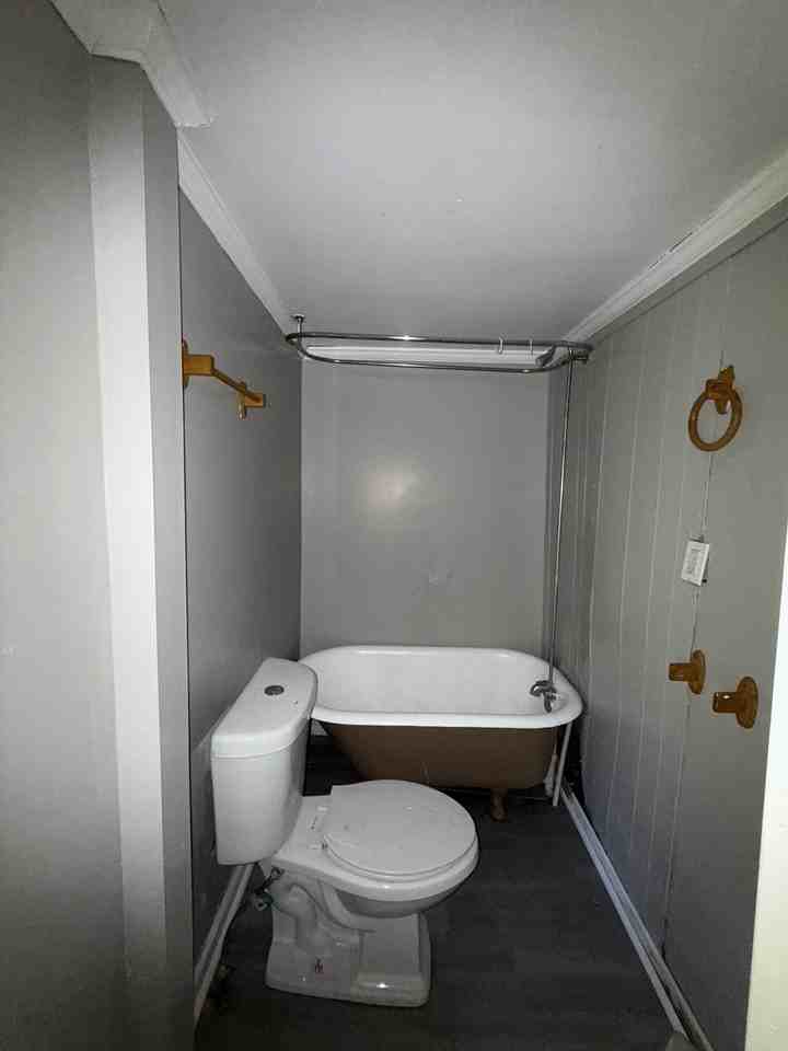 1413 Ware Ave - Photo 4 of 8