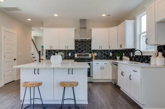 1910 16th Ave N #1910 - Photo 4 of 10