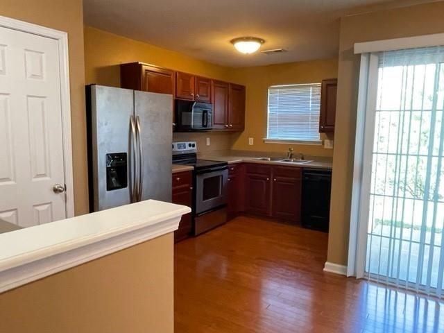 708 Crestwell Cir Sw - Photo 7 of 23