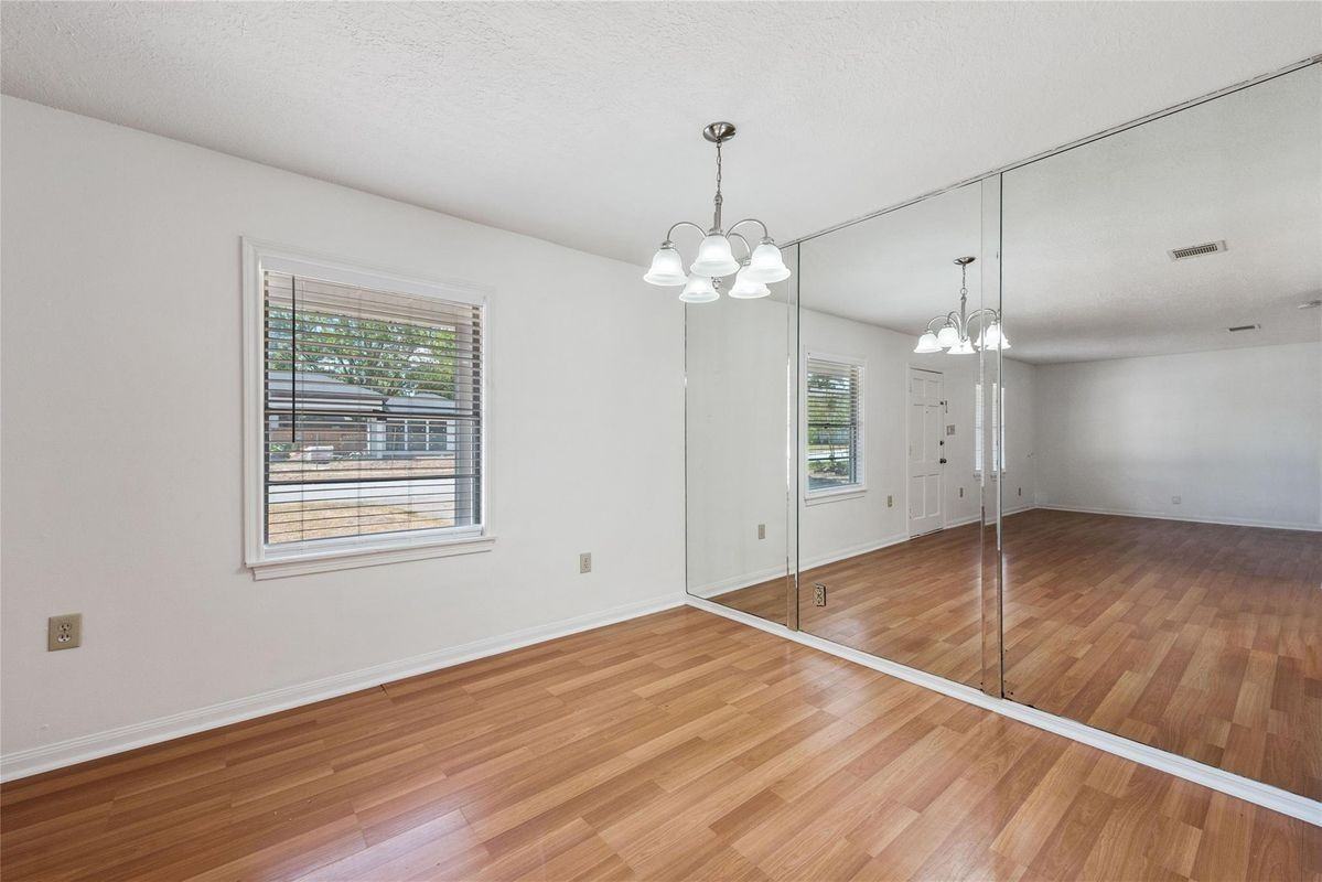 1510 Afton St - Photo 3 of 25