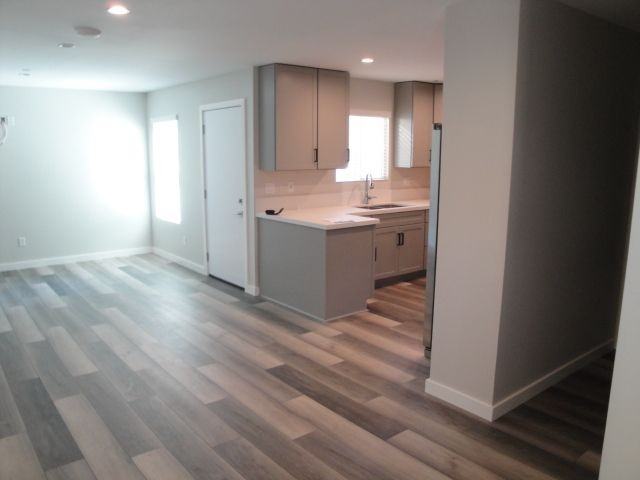 4969 Imperial Ave - Photo 2 of 11