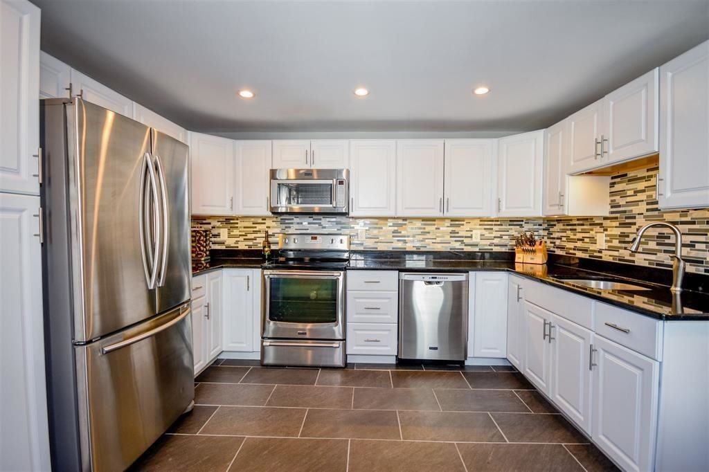 87 Union St ##2 - Photo 4 of 22