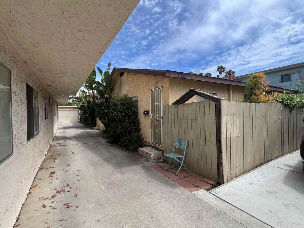 720 N Guadalupe Ave ##4