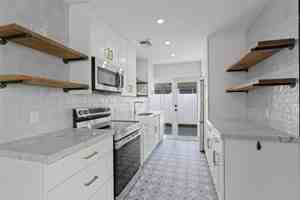 featured image of 2000 Se 26th Ave