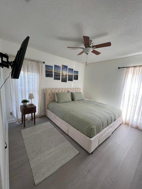 3170 Nw 68th Ct - Photo 6 of 20