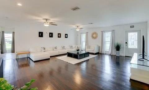 3170 Nw 68th Ct - Photo 7 of 20