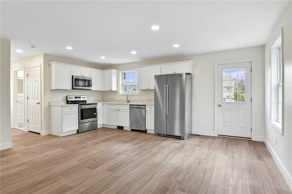 24 Blackburn St - Photo 5 of 26