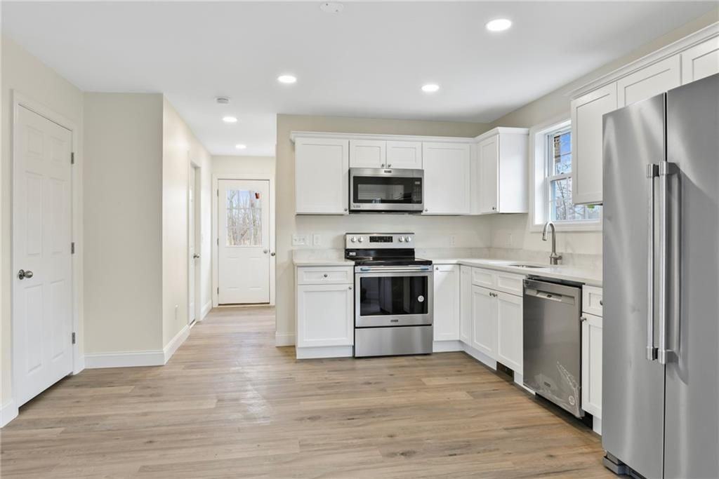 24 Blackburn St - Photo 6 of 26