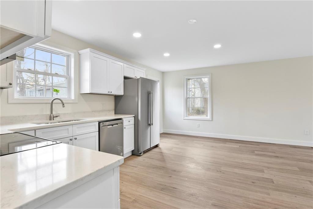 24 Blackburn St - Photo 7 of 26