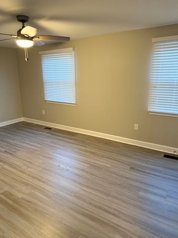 1703 Greentree Ct - Photo 6 of 11