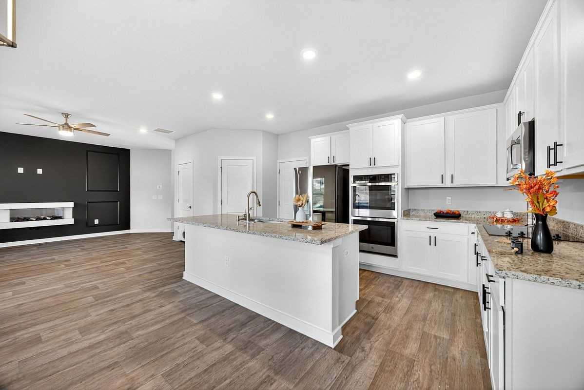 583 Overlook Rd - Photo 3 of 14