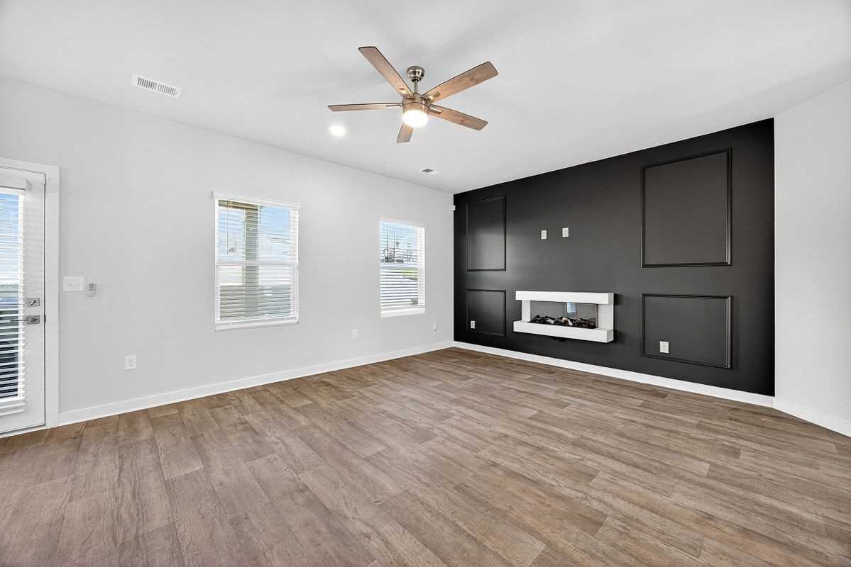 583 Overlook Rd - Photo 4 of 14