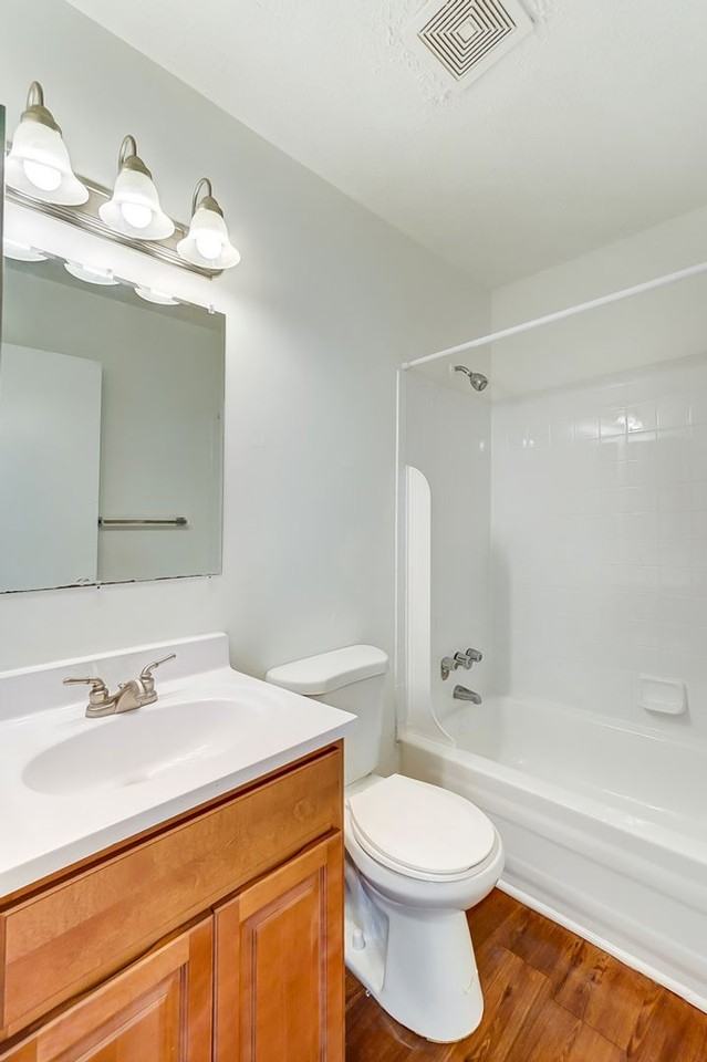 Woodfield Gardens - Photo 6 of 44
