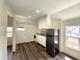21 Locke St S - Photo 1 of 1