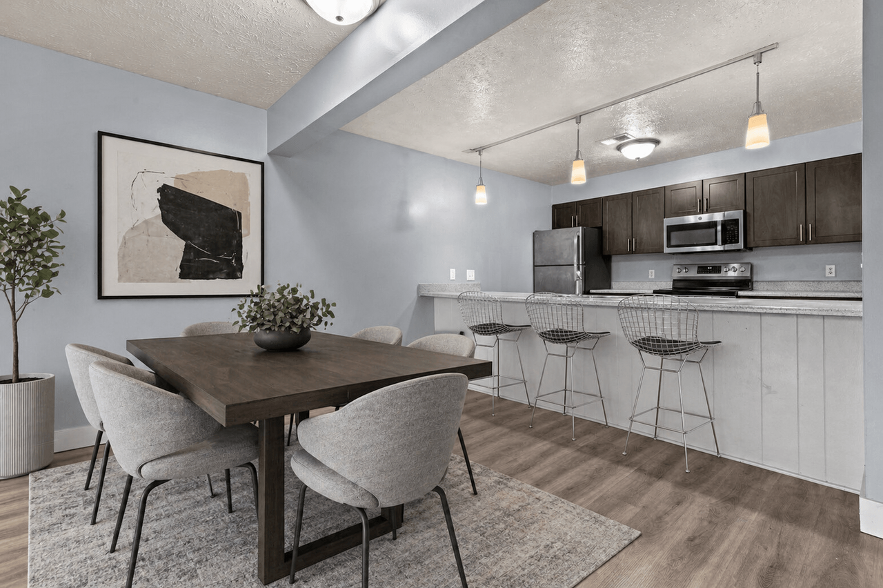 Fairfax Apartments - Lansing, MI - Photo 5 of 33