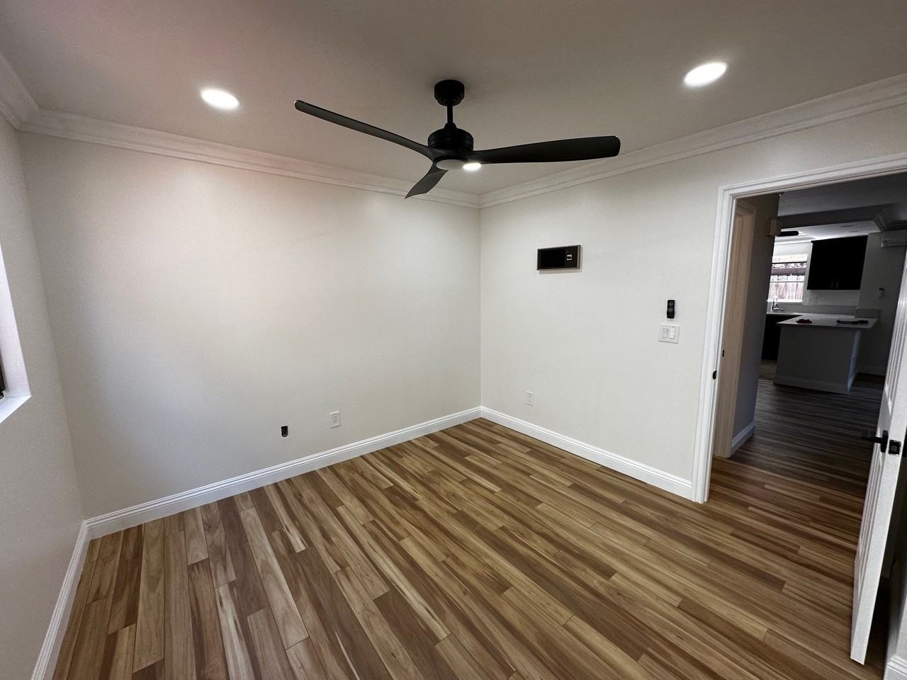 1463 Essex St #1 - Photo 5 of 14