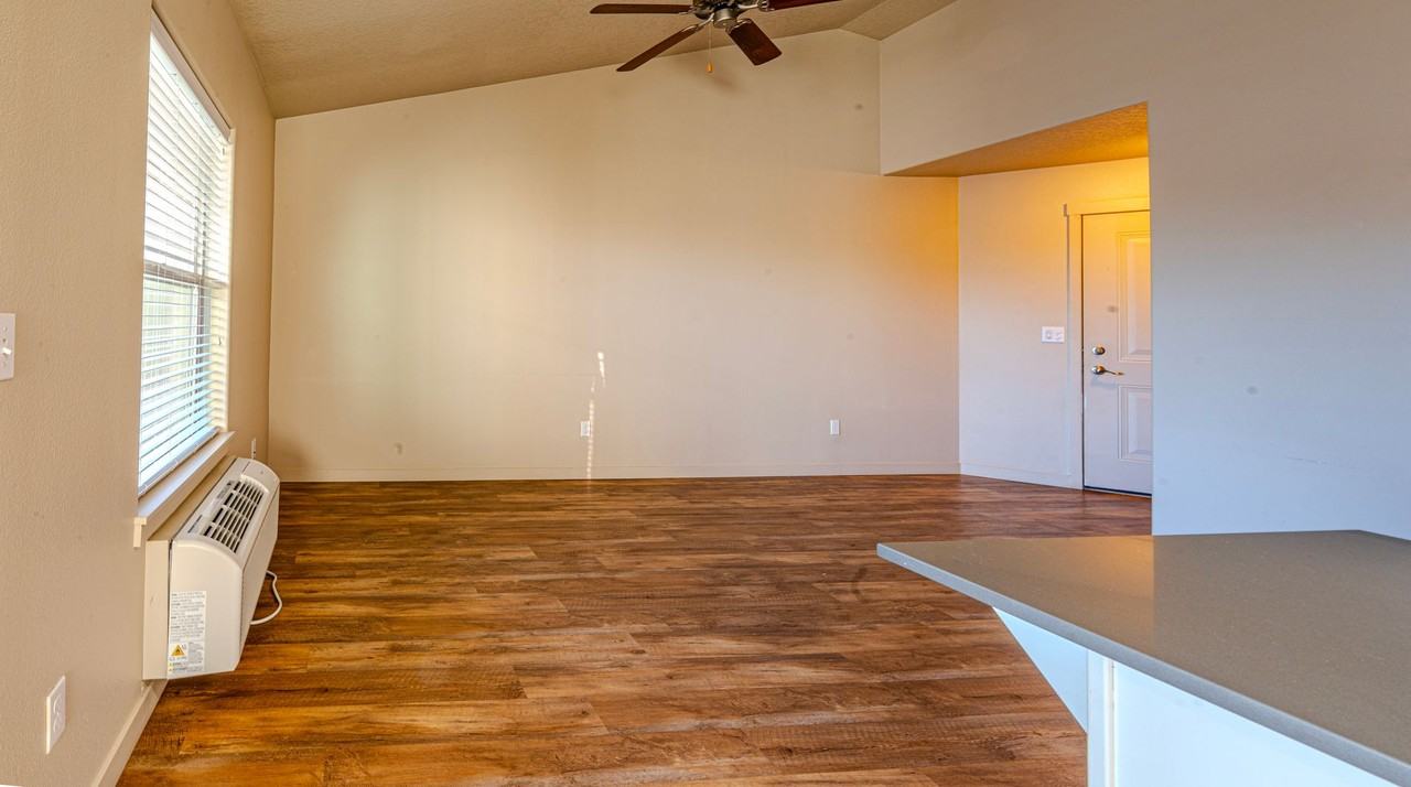 117 - Gravens Grove - Photo 5 of 10