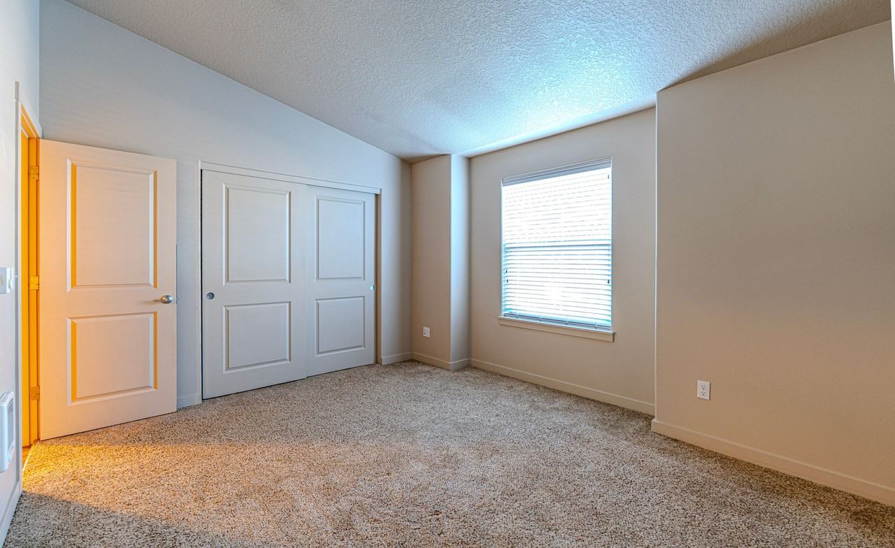 117 - Gravens Grove - Photo 6 of 10