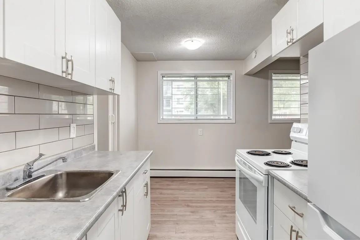 Lockwood Apartments - Photo 4 of 10