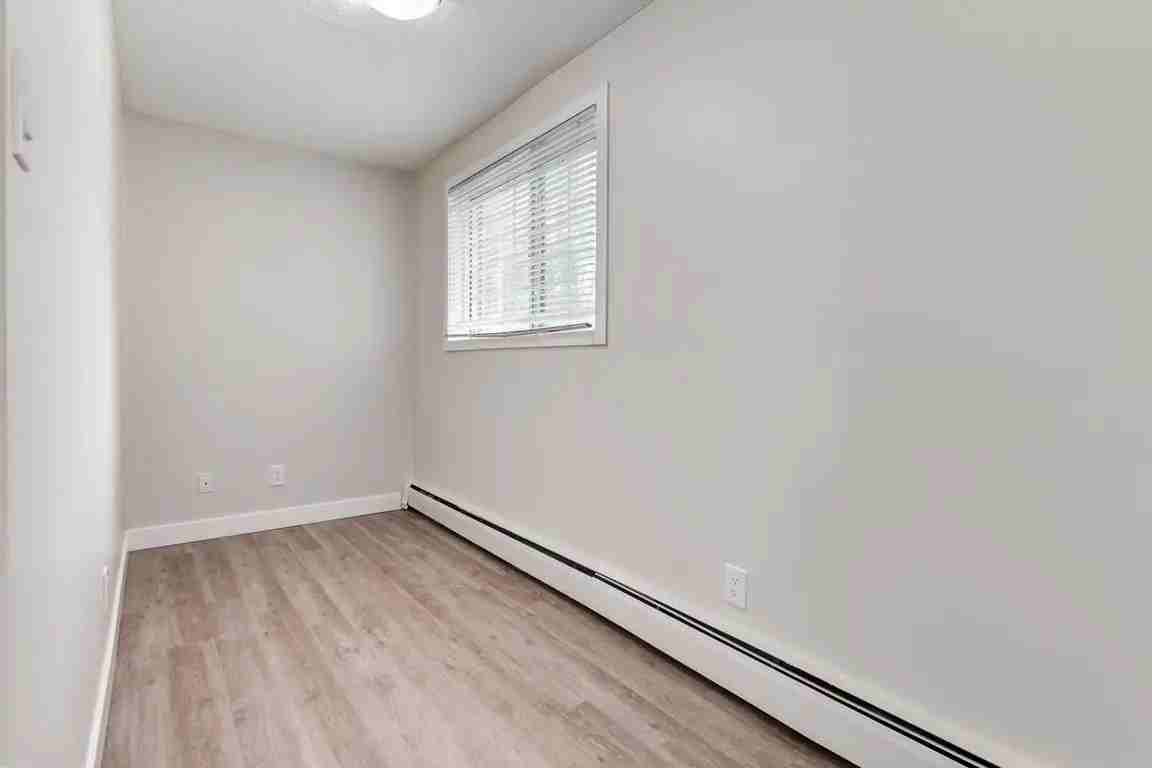 Lockwood Apartments - Photo 5 of 10