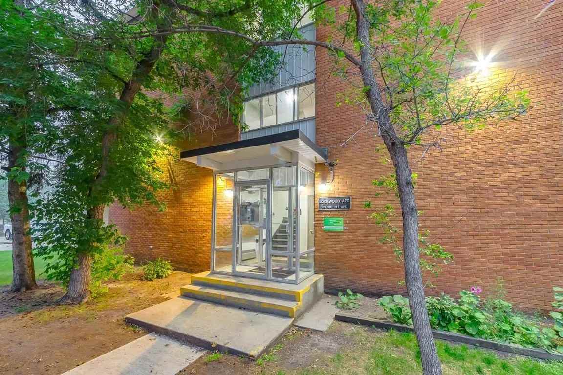 Lockwood Apartments - Photo 7 of 10