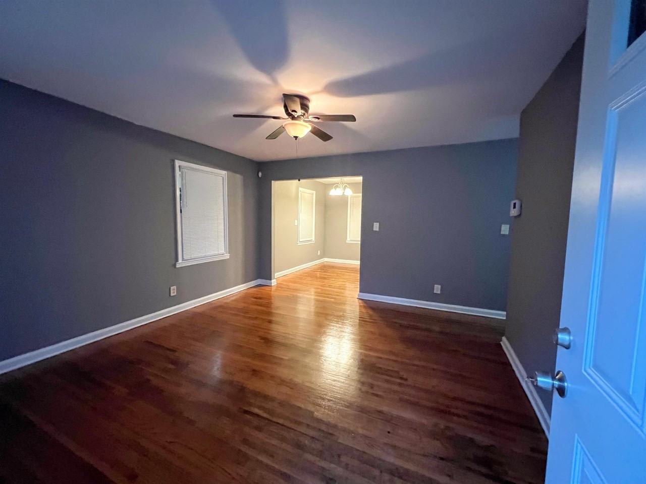 2884 Meadowview Dr Se - Photo 3 of 32